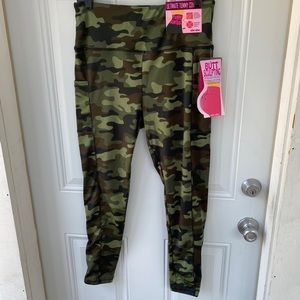 NWT XL Green Camo Leggings